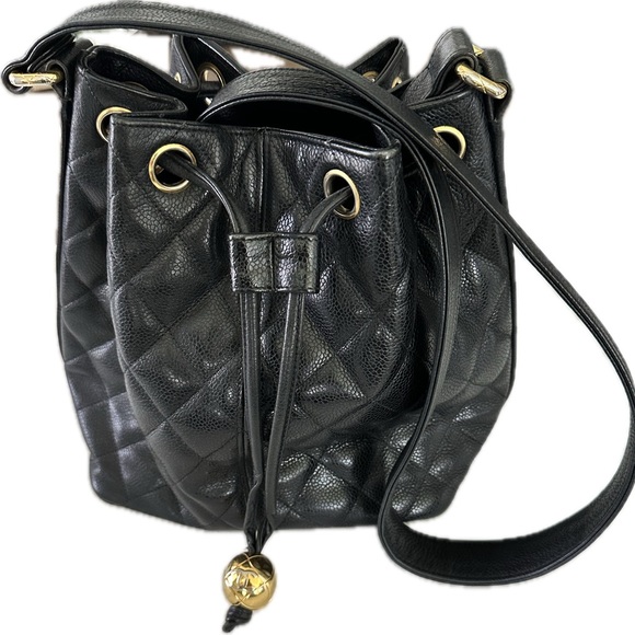 Chanel Vintage Black Caviar Quilted Bag - Picture 2 of 6